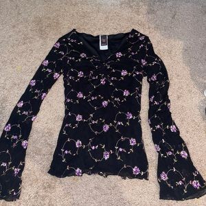women’s floral lace top